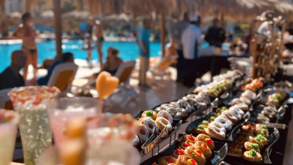 الفندق لونج بيتش ريزورت - الغردقة